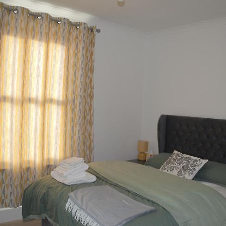 Two Bedroom Apartment In London Eksteriør billede