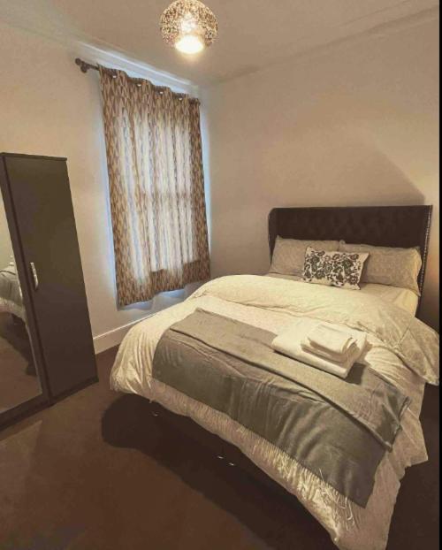 Two Bedroom Apartment In London Eksteriør billede